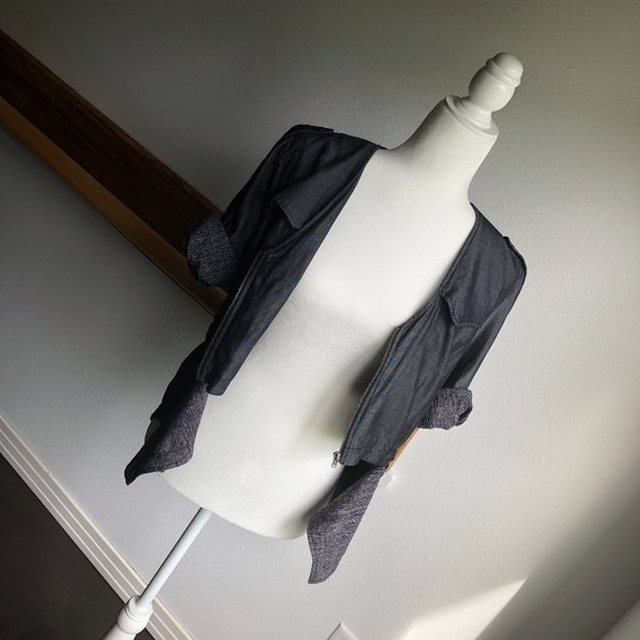 Lululemon Tranquility Jacket - Picture 6 of 12